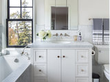 Bathroom of the Week: Small but Mighty in 60 Square Feet (9 photos)